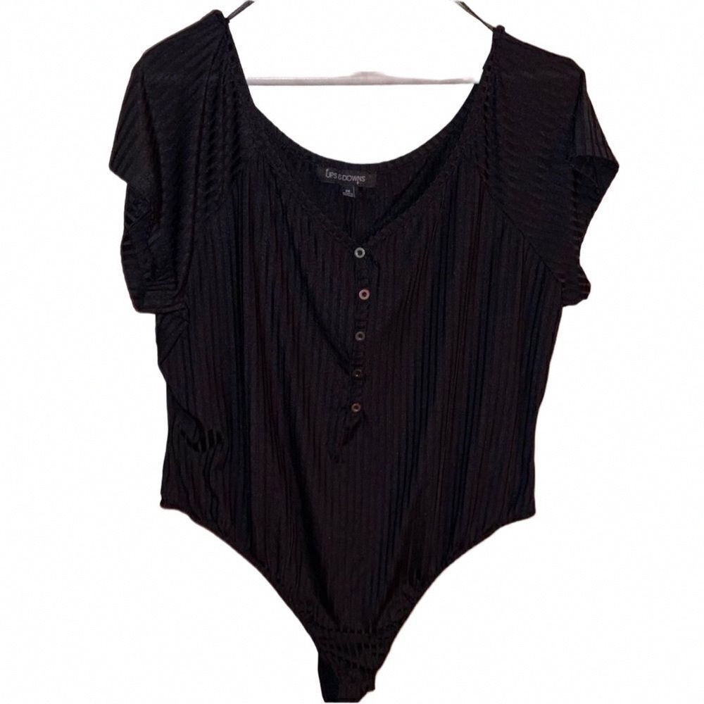 Chic Black Button-Up Bodysuit - image 1